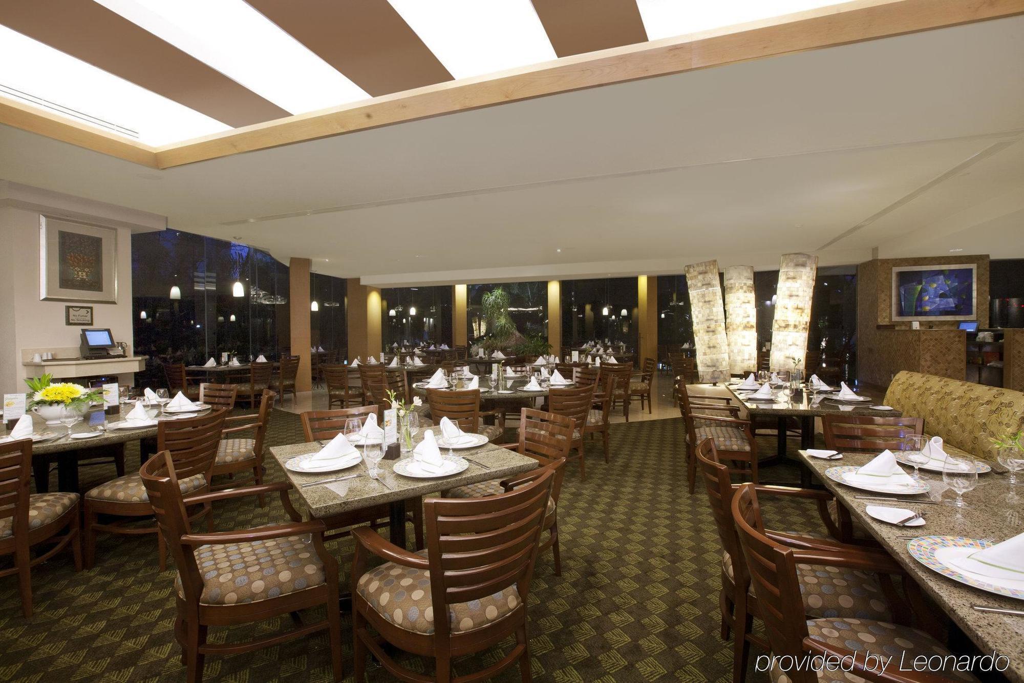 Fiesta Guadalajara Expo Hotel 4*
